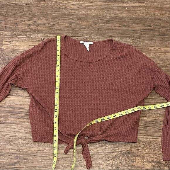 Caution To The Wind Long Sleeve Waffle Design Lightweight Sweater Medium - Picture 10 of 10